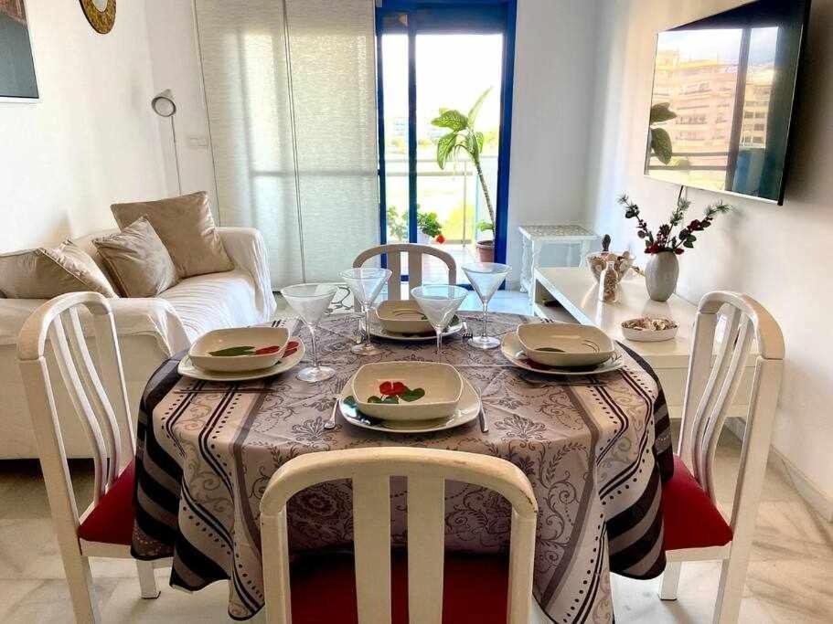 Apartamento Rocio By Solymar Holiday Torre Del Mar Bagian luar foto